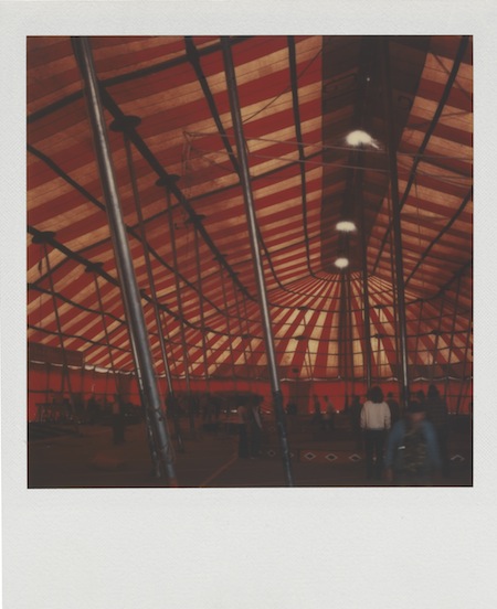 Charles Eames, Untitled, 1975, Polaroid SX-70, © Eames Office, LLC (eamesoffice.com) Charles Eames, Untitled, 1975, Polaroid SX-70, © Eames Office, LLC (eamesoffice.com)